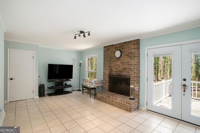 1050 Skyline Drive, Covington, GA 30014