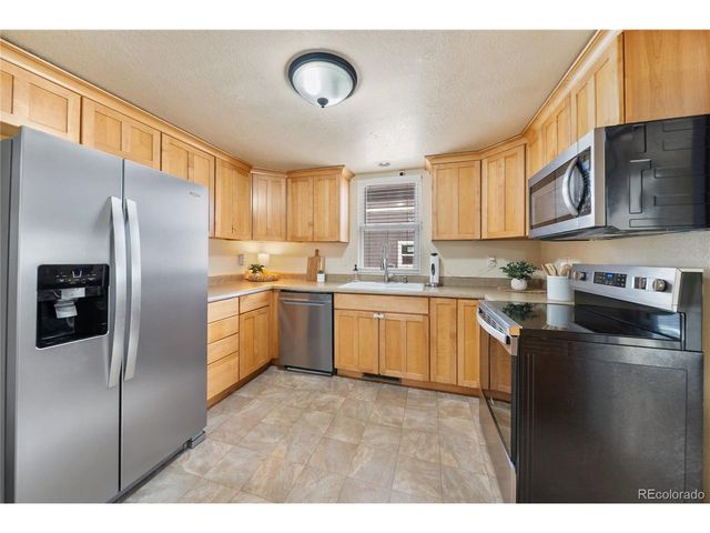 550 Custer Ave, Akron, CO 80720