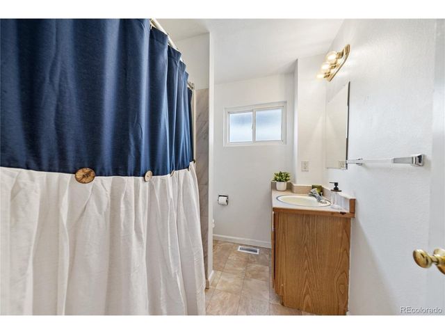 550 Custer Ave, Akron, CO 80720