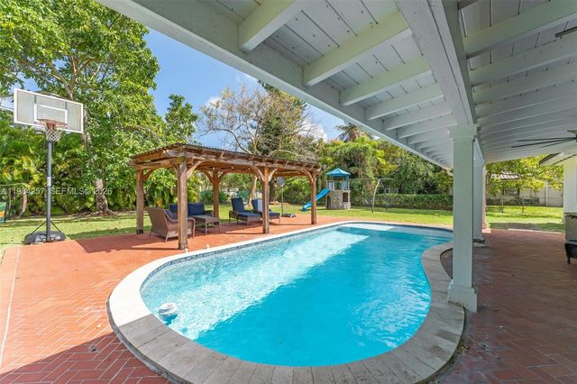 12945 SW 82nd Avenue, Pinecrest, FL 33156