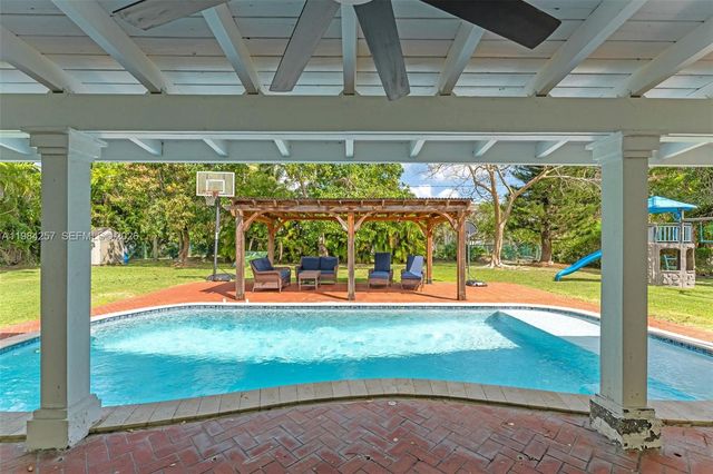 12945 SW 82nd Avenue, Pinecrest, FL 33156