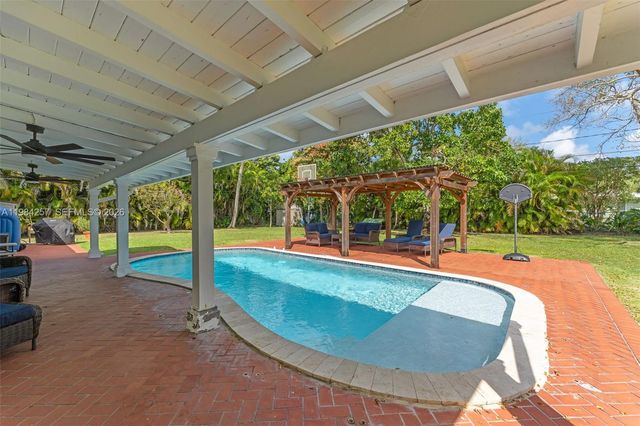 12945 SW 82nd Avenue, Pinecrest, FL 33156