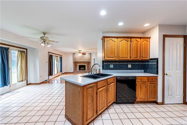 9 Timber Trail Drive, Hempfield Twp, PA 15601