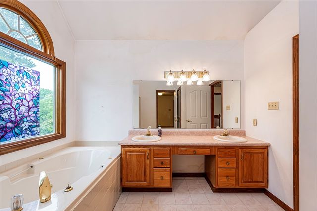 9 Timber Trail Drive, Hempfield Twp, PA 15601