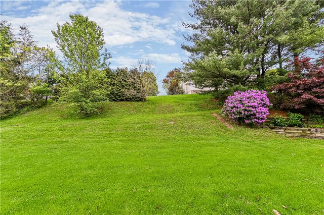9 Timber Trail Drive, Hempfield Twp, PA 15601