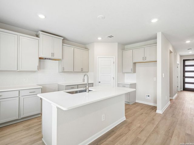 4614 Yellowstone Way, San Antonio, TX 78245