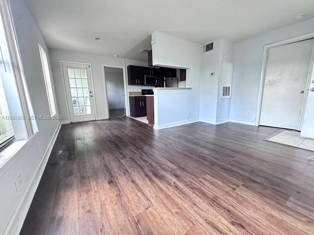 3930 NW 87th Avenue 3930, Sunrise, FL 33351