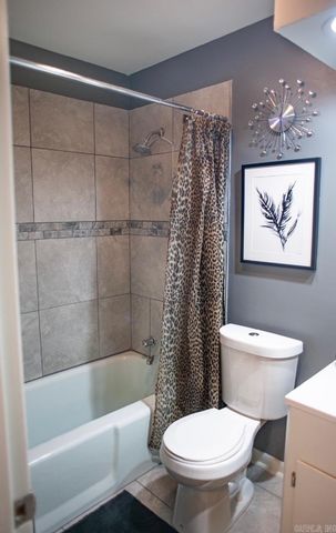 16 Walnut Valley, Little Rock, AR 72211