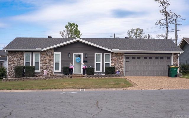 16 Walnut Valley, Little Rock, AR 72211