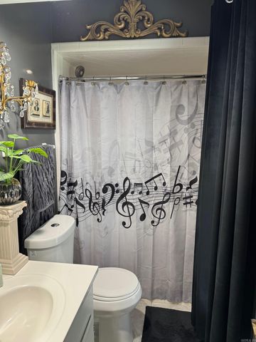 16 Walnut Valley, Little Rock, AR 72211