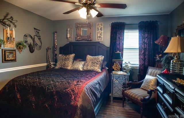 16 Walnut Valley, Little Rock, AR 72211