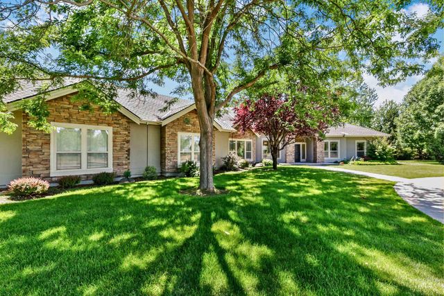 103 S Alder Lane, Eagle, ID 83616