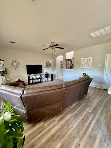 6837 Waterhill Lane, Fort Worth, TX 76179