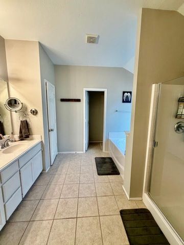 6837 Waterhill Lane, Fort Worth, TX 76179