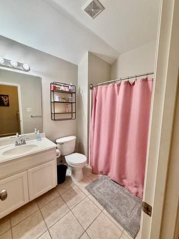 6837 Waterhill Lane, Fort Worth, TX 76179