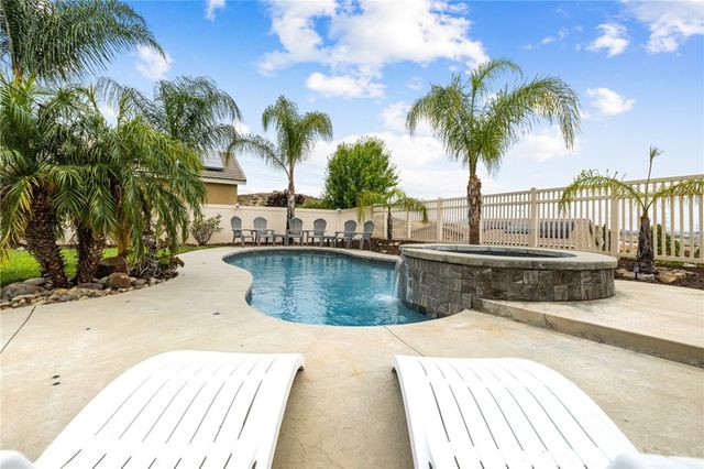 31048 Waterton Court, Murrieta, CA 92563