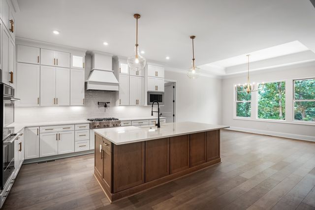 1310 Lipscomb Dr, Brentwood, TN 37027