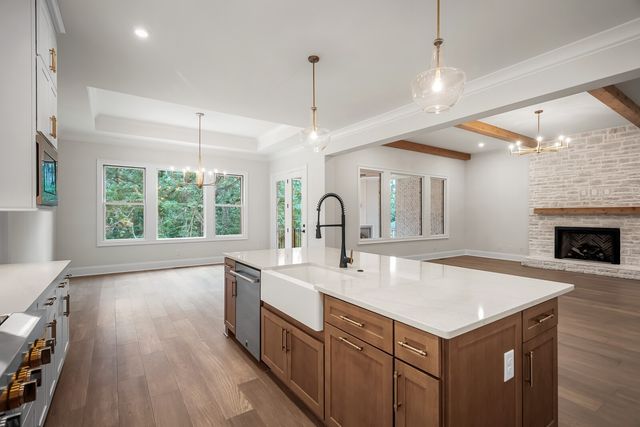 1310 Lipscomb Dr, Brentwood, TN 37027