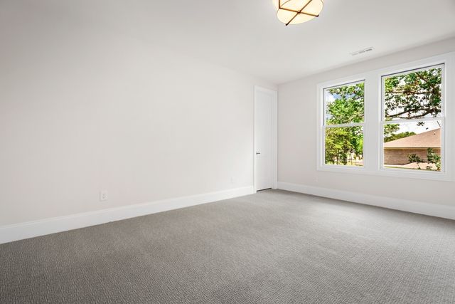 1310 Lipscomb Dr, Brentwood, TN 37027