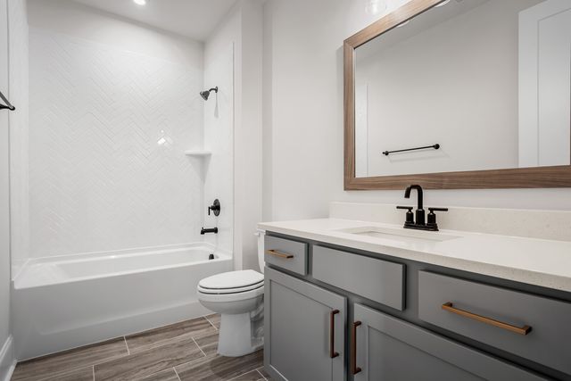 1310 Lipscomb Dr, Brentwood, TN 37027