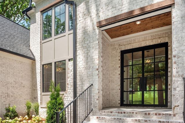 1310 Lipscomb Dr, Brentwood, TN 37027