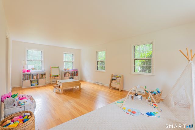 260 Pilgrim Lane, Stratford, CT 06614
