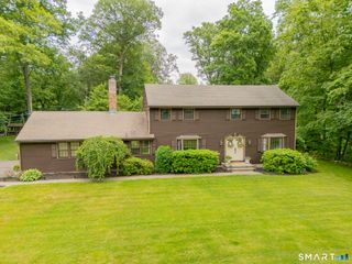 260 Pilgrim Lane, Stratford, CT 06614