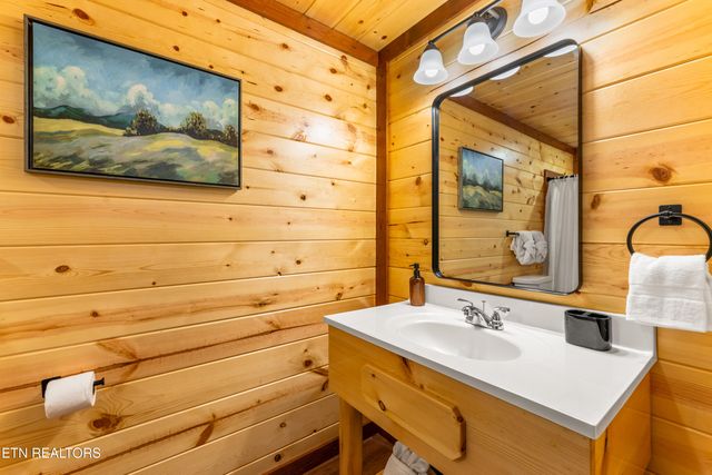 880 Bethlehem Way, Sevierville, TN 37876