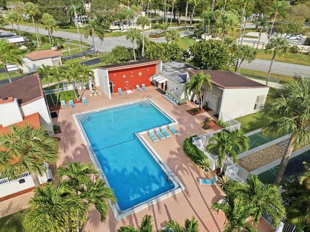 2650 Boundbrook Boulevard 109, West Palm Beach, FL 33406