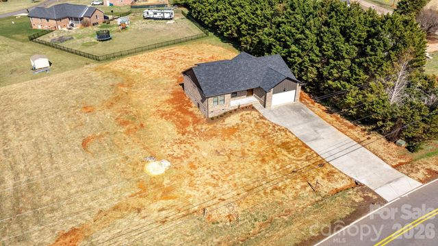 3386 Blackburn Bridge Road, Lincolnton, NC 28092