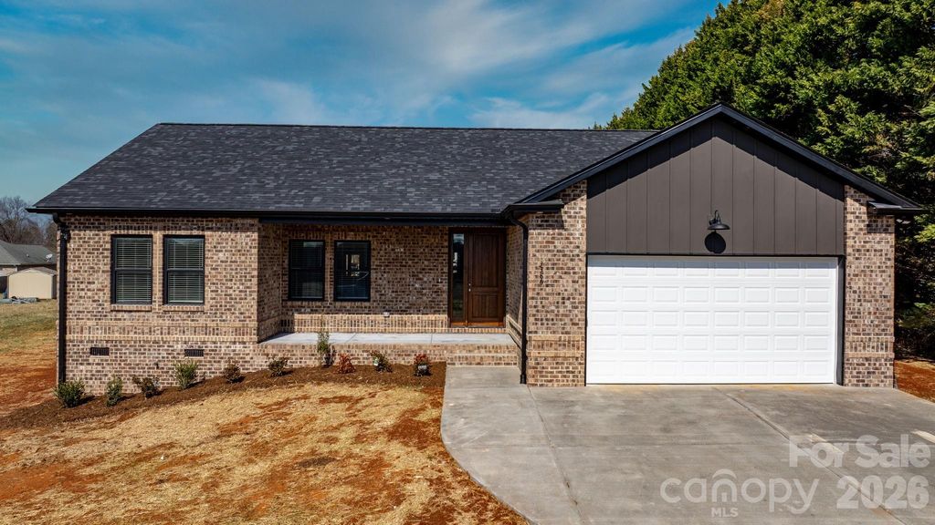 3386 Blackburn Bridge Road, Lincolnton, NC 28092