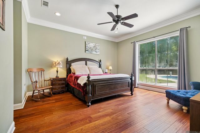 29700 Henderson Ln, Walker, LA 70785