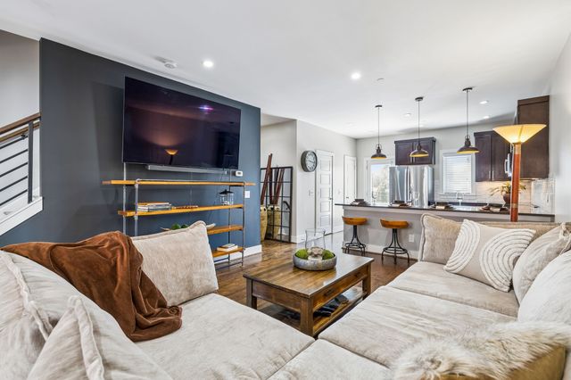 2003 Convent Pl Apt 6, Nashville, TN 37212