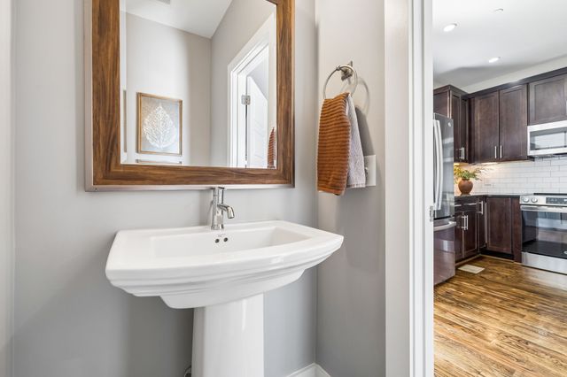 2003 Convent Pl Apt 6, Nashville, TN 37212