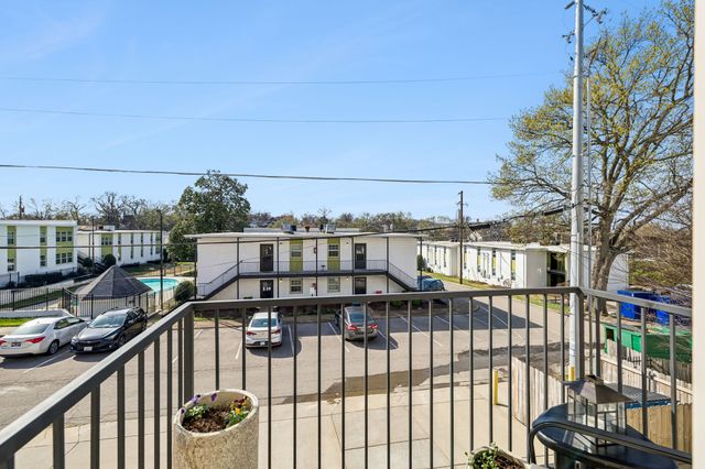 2003 Convent Pl Apt 6, Nashville, TN 37212