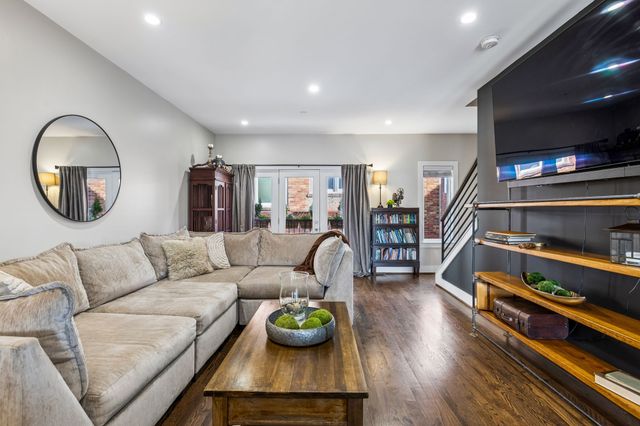 2003 Convent Pl Apt 6, Nashville, TN 37212