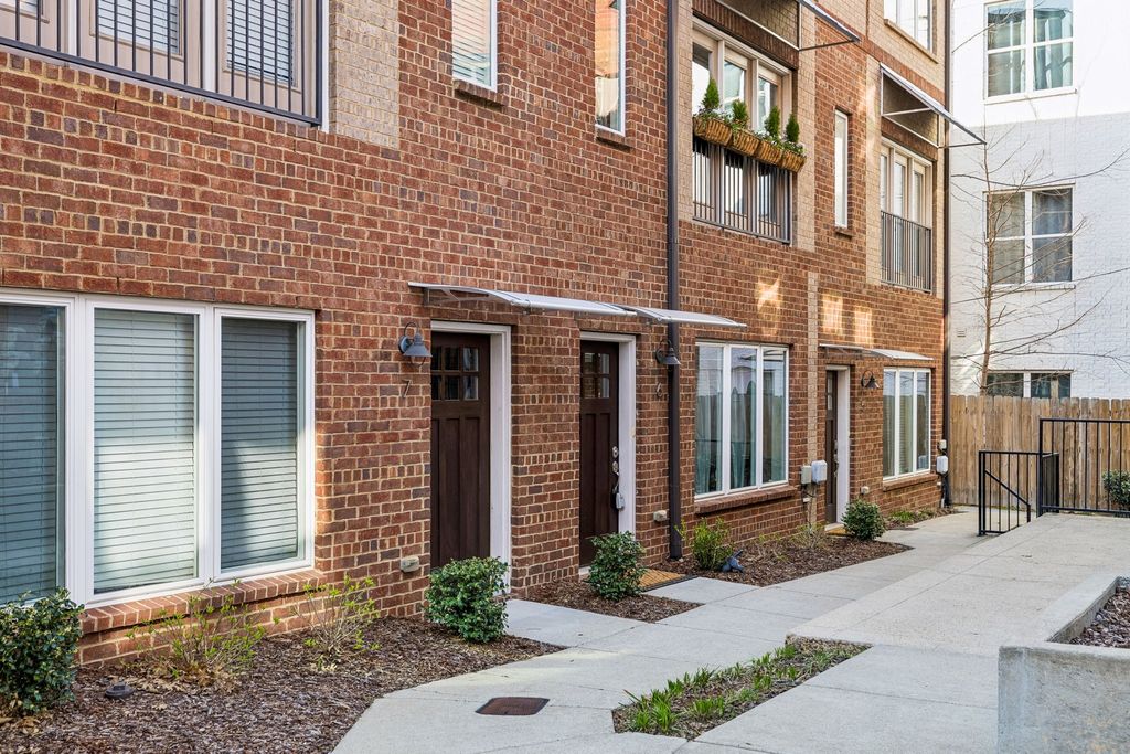 2003 Convent Pl Apt 6, Nashville, TN 37212