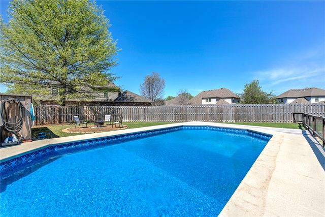 4280 W Water Lilly Court, Fayetteville, AR 72704