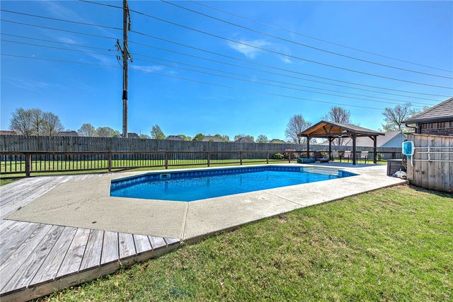 4280 W Water Lilly Court, Fayetteville, AR 72704