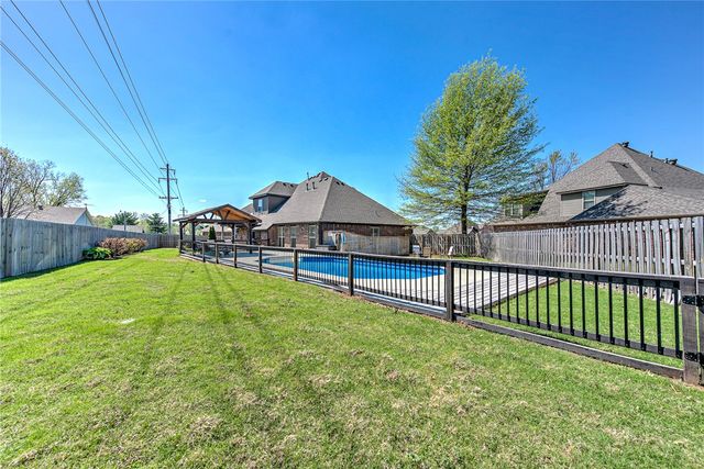 4280 W Water Lilly Court, Fayetteville, AR 72704