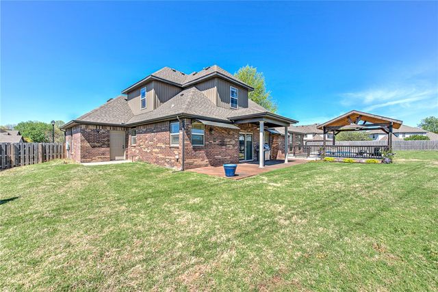4280 W Water Lilly Court, Fayetteville, AR 72704
