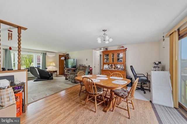 38 N DUPONT RD, Carneys Point, NJ 08069