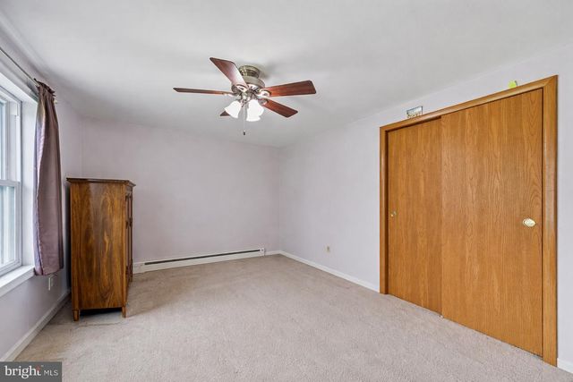 38 N DUPONT RD, Carneys Point, NJ 08069