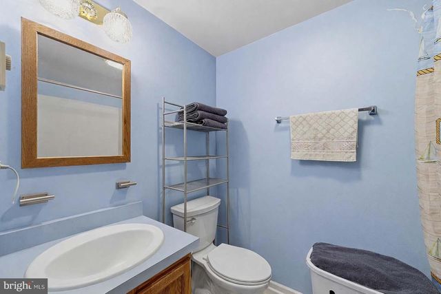 38 N DUPONT RD, Carneys Point, NJ 08069