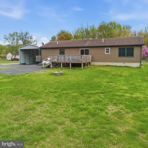 38 N DUPONT RD, Carneys Point, NJ 08069