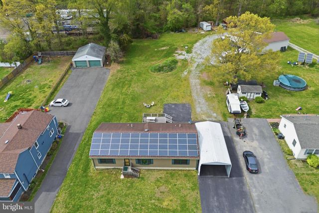 38 N DUPONT RD, Carneys Point, NJ 08069