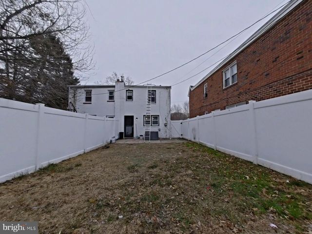 1413 GREEN VALLEY RD, Norristown, PA 19401