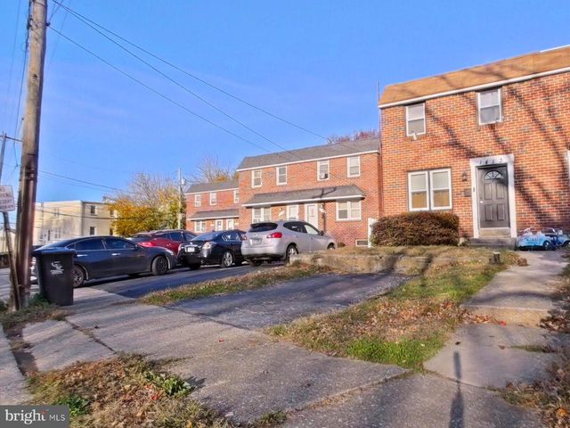 1413 GREEN VALLEY RD, Norristown, PA 19401
