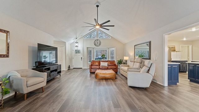 1 Evelynia Circle, Bella Vista, AR 72715