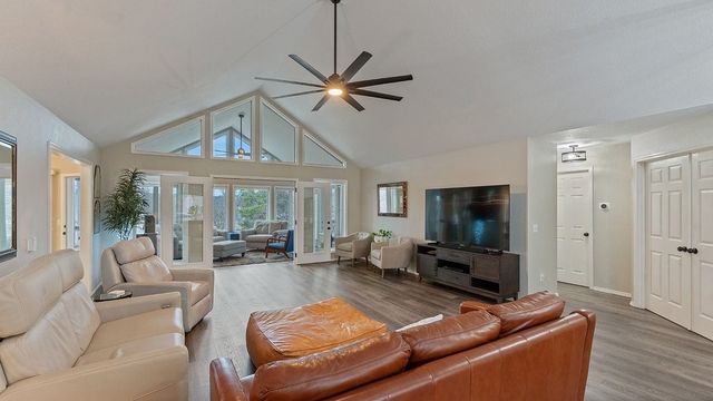 1 Evelynia Circle, Bella Vista, AR 72715